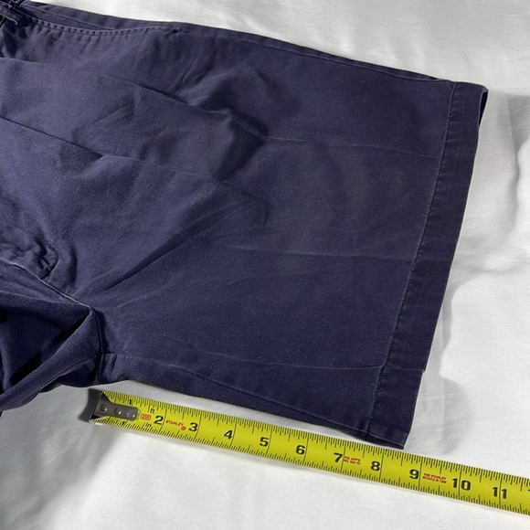 Lands' End mens navy blue rugged double pleated expandable 8.5" shorts - size 36 - Picture 11 of 12